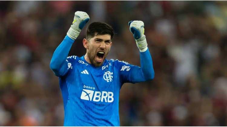 <p>Beşiktaş'ın, Brezilya ekibi Flamengo'da forma giyen 30 yaşındaki Arjantinli kaleci Agustin Rossi'yi transfer listesine eklediği &ouml;ne s&uuml;r&uuml;ld&uuml;.</p>

<p>(FOTOMA&Ccedil;)</p>

