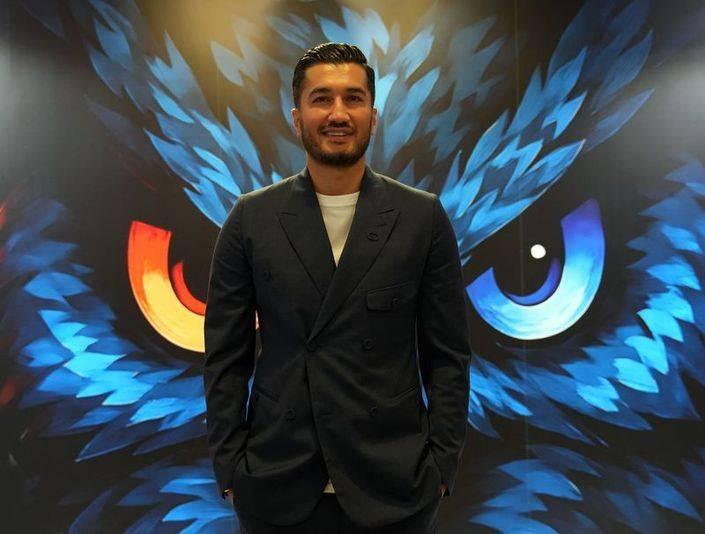 <p>Beşiktaş Y&ouml;netimi, teknik direkt&ouml;rl&uuml;k g&ouml;revi i&ccedil;in yeni bir rota belirledi. Siyah-beyazlılar, yabancı hocalarda anlaşma sağlanamaması halinde Başakşehir&rsquo;in &ccedil;alıştırıcısı Nuri Şahin&rsquo;e teklif g&ouml;t&uuml;rmeyi planlıyor.</p>

<p>(FANATİK)</p>

<p>&nbsp;</p>
