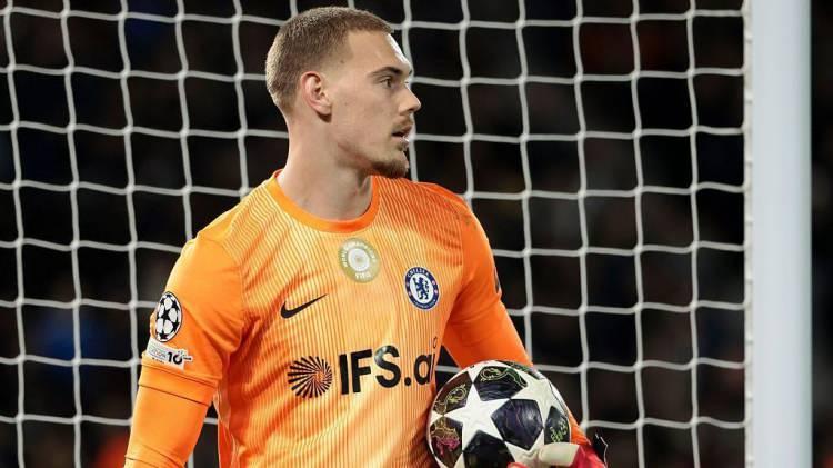 <p>Beşiktaş'ın ge&ccedil;en devre arasında da istediği Filip J&ouml;rgensen&rsquo;de sıcak bir gelişme yaşandı. Chelsea, Danimarkalı file bek&ccedil;isini satış listesine koydu. Siyah-beyazlılar, 24 yaşındaki eldiven i&ccedil;in yeni bir girişim yapma hazırlığında.</p>

<p>(FANATİK)</p>
