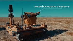 <p>Yaklaşık 2 bin 50 kg ile 3 bin kg (konfig&uuml;rasyona bağlı boş/dolu ağırlık) arasında değişen platform, 1.000 kg ila 1.500 kg arasında faydalı y&uuml;k taşıma kapasitesine sahiptir.</p>

<p>&nbsp;</p>

<p>Saatte 18 ila 25 km azami hıza ulaşabilmekte ve 100 kilometrelik bir operasyon menzili sunmaktadır.</p>
