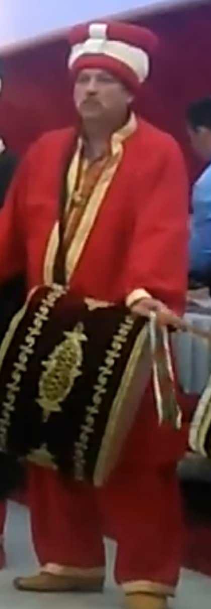 <p>Taksi durağındaki şof&ouml;rlerin karakola ihbarda bulunması &uuml;zerine adrese İl Emniyet M&uuml;d&uuml;rl&uuml;ğ&uuml; Asayiş Şube M&uuml;d&uuml;rl&uuml;ğ&uuml; Cinayet B&uuml;ro Amirliği ekipleri sevk edildi.</p>

