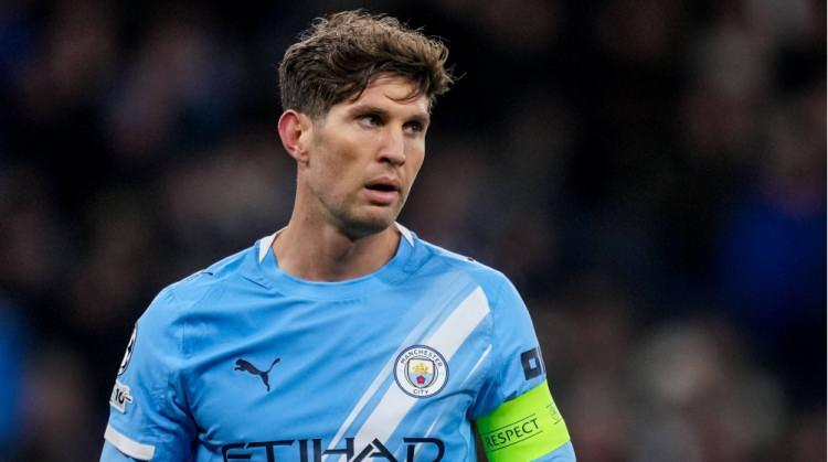 <p>Fenerbah&ccedil;e'de başkan adayları Hakan Safi ve Aziz Yıldırım'ın, Manchester City'den ayrılan John Stones'un menajeriyle temas kurduğu ve İngiliz stopere teklif hazırlığında olduğu &ouml;ğrenildi.</p>

<p>(FOTOMA&Ccedil;)</p>
