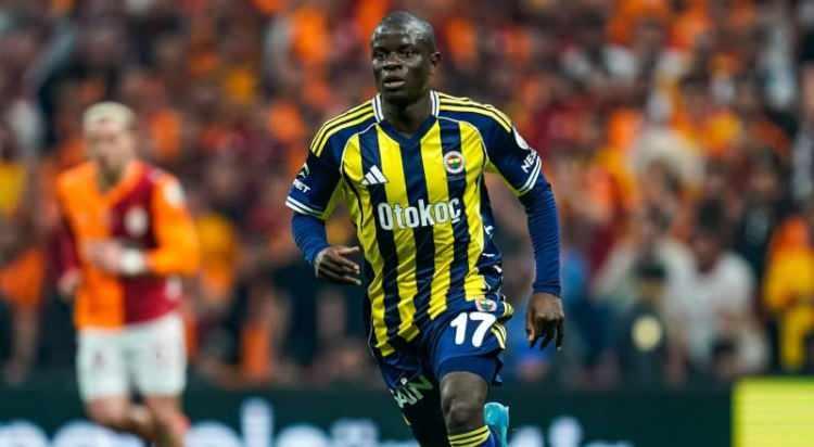 <p><strong>FENERBAH&Ccedil;E'DE SE&Ccedil;İM SONRASI KANTE İLE YOLLAR AYRILABİLİR</strong></p>
