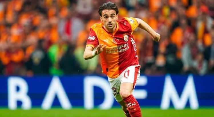 <p>Galatasaray'ın milli yıldızı Yunus Akg&uuml;n i&ccedil;in Benfica devreye girdi. Portekiz ekibi, 17+2 milyon Euro teklif yaptı.<br />
<br />
Sarı-kırmızılı takım ise yabancı kuralından dolayı teklifi yetersiz bularak reddetti.<br />
<br />
(Takvim)</p>
