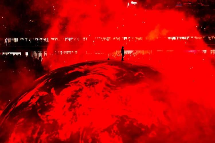 <p>24 Grammy &ouml;d&uuml;ll&uuml; şarkıcı West 118 bin kişinin katılımıyla İstanbul Atat&uuml;rk Olimpiyat Stadyumu&rsquo;nda ger&ccedil;ekleştirdiği konser ile unutulmaz bir gece yaşattı.</p>
