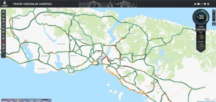 <p>İBB Trafik yoğunluk haritasına g&ouml;re saat 13.50 itibariyle Anadolu Yakası'nda <span style="color:#A52A2A"><strong><em>yoğunluk y&uuml;zde 40</em></strong></span> olarak kayıtlara ge&ccedil;erken, Avrupa Yakası'nda ise <span style="color:#A52A2A"><strong><em>yoğunluk y&uuml;zde 31 olarak &ouml;l&ccedil;&uuml;ld&uuml;.</em></strong></span></p>
