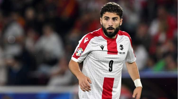 <p>Beşiktaş Futbol Direkt&ouml;r&uuml; &Ouml;nder &Ouml;zen, St. Etienne forması giyen Zuriko Davitashvili i&ccedil;in y&ouml;netime rapor sundu.</p>

<p>(TAKVİM)</p>
