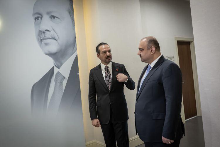 <p><strong>Kerk&uuml;k de bunun bir kesişme noktası. İnanıyoruz ki Kerk&uuml;k'&uuml;n g&uuml;venliği ve huzuru, Irak'ın g&uuml;venliği ve huzuru demek. Bu da b&ouml;lgemizin aslında barış ve g&uuml;venliğine hizmet edecek &ccedil;ok &ouml;nemli bir adım."</strong><span style="color:rgb(51, 51, 51)"> ifadelerini kullandı.</span></p>

