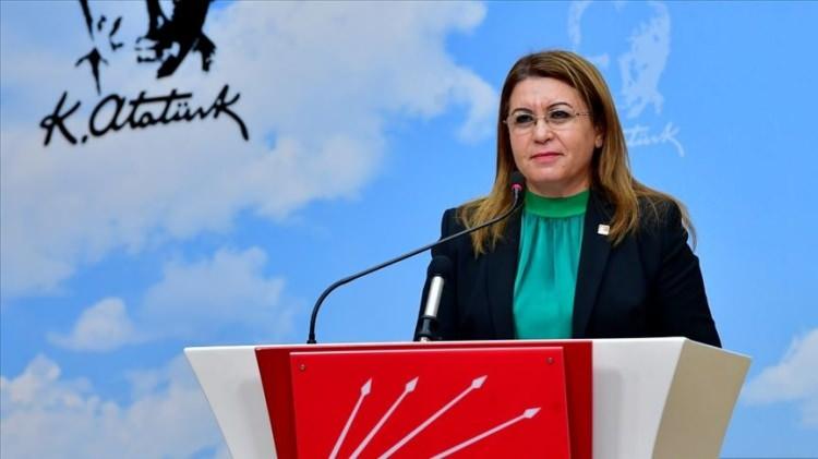 <p><strong>G&Uuml;LİZAR Bİ&Ccedil;ER KARACA</strong></p>
