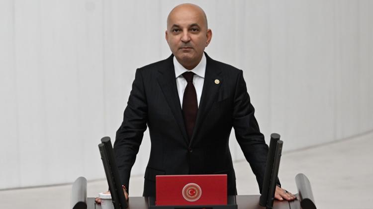 <p><strong>MAHİR POLAT</strong></p>
