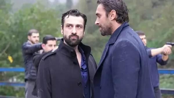<p><strong>&Uuml;nl&uuml; oyuncu El&ccedil;in Sangu, Taşacak Bu Deniz dizisindeki "Şerif Furtuna" rol&uuml; ile geniş bir hayran kitlesi edinen ve oyunculuğu ile &ccedil;ok beğenilen Aytek Şayan ile kendisini ortak bir projede g&ouml;rmek isteyen hayranlarına yanıt verdi.</strong></p>
