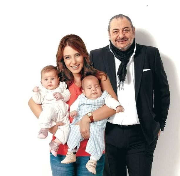 <p><strong>&nbsp;Babalarına son g&ouml;revlerini yapan &ccedil;ocukları dikkat &ccedil;ekti.</strong></p>
