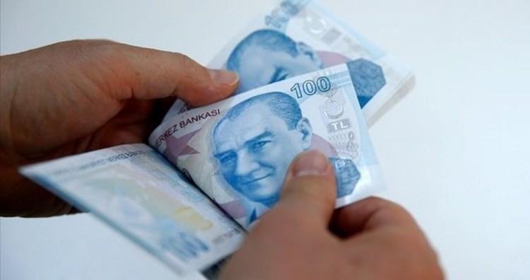 <p><strong>Mevcut Maaş:</strong> 26.888 TL:</p>

<p><strong>5 Aylık Farklı:</strong> 30.222 TL</p>

<p><strong>%7.37 Farklı:</strong> 30.894 TL</p>

<p><strong>&nbsp;%7.93 Farklı: </strong>31.053 TL</p>

<p>(En d&uuml;ş&uuml;k memur emeklisi)</p>
