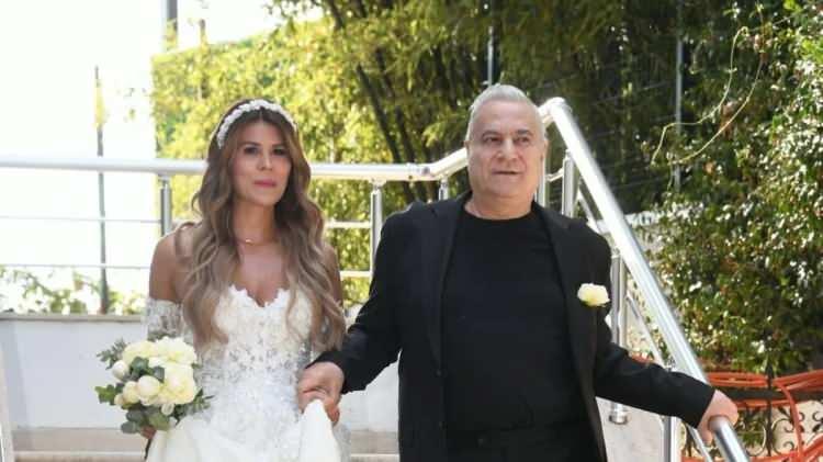 <p>Beykoz 1. Aile Mahkemesi&rsquo;nde ger&ccedil;ekleşen duruşmada tek celsede boşanan ve &ldquo;evlilik birliğinin temelden sarsılması&rdquo; gerek&ccedil;esiyle evlilikleri son bulmuştu.</p>
