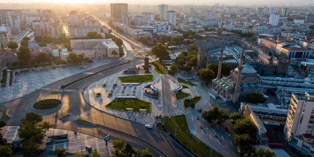 <p><span style="color:#B22222"><strong>19. KAYSERİ: </strong></span></p>

<p>1 milyon 528 bin 825</p>

<p>&nbsp;</p>
