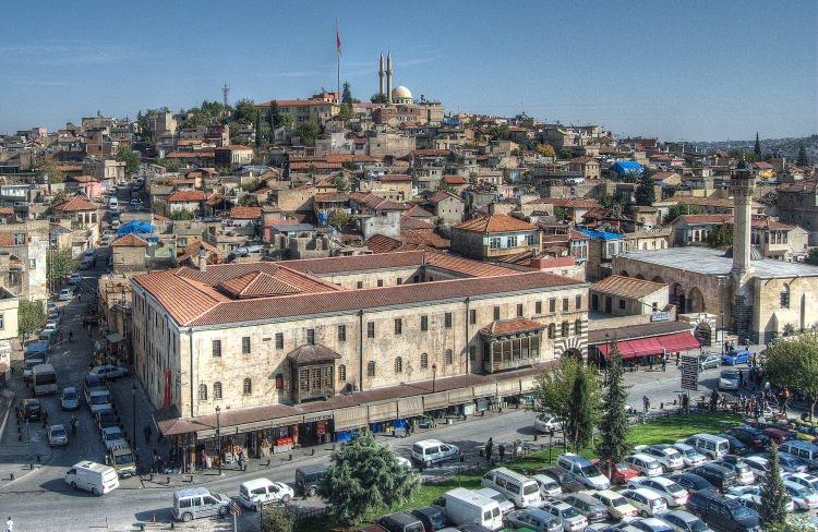 <p><span style="color:#B22222"><strong>13.GAZİANTEP:</strong></span></p>

<p>1 milyon 830 bin 380</p>

<p>&nbsp;</p>
