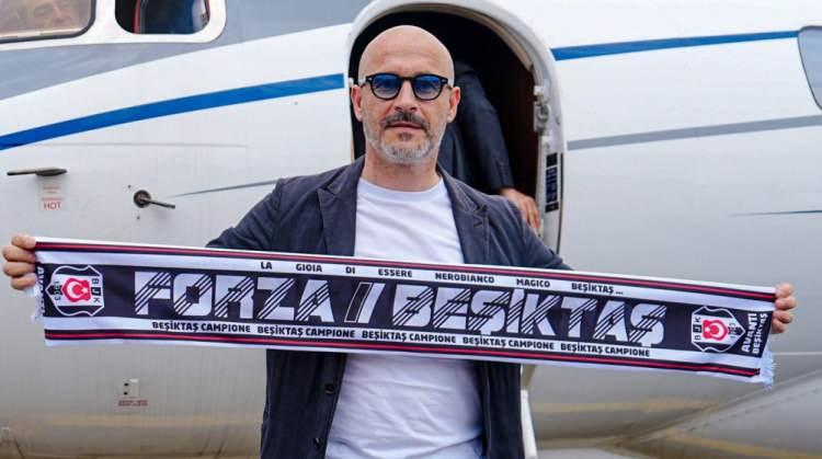 <p>Beşiktaş'ın yeni teknik direkt&ouml;r&uuml; Vincenzo Italiano imza i&ccedil;in İstanbul'a geldi. İtalyan teknik direkt&ouml;r&uuml;n transferde ilk talebinin Sassuolo'da forma giyen Armand Lauriente olduğu, orta saha i&ccedil;inse listedeki adaylar arasında Marcelo Brozovic'in yer aldığı &ouml;ne s&uuml;r&uuml;ld&uuml;.</p>

<p>(FANATİK)</p>

<p>&nbsp;</p>
