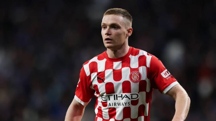 <p>Yaz transfer d&ouml;neminde şu ana kadar Ruslan Malinovskyi, Ernest Mu&ccedil;i ve Sidny Cabral'ı a&ccedil;ıklayan Trabzonspor'da sağ kanat i&ccedil;in &ouml;ne &ccedil;ıkan isim Viktor Tsygankov. Ajax'ın da istediği oyuncu i&ccedil;in konuşulan bonservis bedeli 10 milyon euro seviyelerinde.</p>

<p>(FANATİK)</p>

<p>&nbsp;</p>
