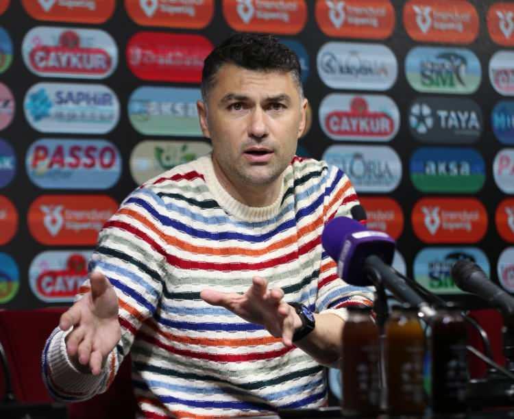 <p>Lille'in de aralarında bulunduğu bazı Fransız kul&uuml;plerinin, Burak Yılmaz'ı radarına aldığı &ouml;ğrenildi. Son olarak Gaziantep FK'dan ayrılan gen&ccedil; teknik adamın kariyerine Avrupa'da devam etme olasılığı g&uuml;&ccedil;leniyor.</p>

<p>(TAKVİM)</p>

<p>&nbsp;</p>
