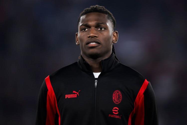 <p>Milan'da forma giyen Rafael Leoa ayrılık kapısını araladı. Uzun s&uuml;redir oyuncuyla temas halinde olan Galatasaray, transferde &ouml;nemli avantaj yakaladı. Fenerbah&ccedil;e Başkan Adayı Hakan Safi'nin Leao'nun g&uuml;ndemlerinde olmadığını a&ccedil;ıklamasının ardından, sarı- kırmızılılar yarışta yalnız kaldı.</p>

<p>(FANATİK)</p>

<p>&nbsp;</p>
