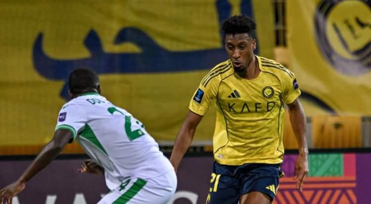 <p>Ge&ccedil;tiğimiz sezonun ilk yarısında Fenerbah&ccedil;e forması giyen Jhon Duran, Galatasaray'a &ouml;nerilirken hen&uuml;z yanıt verilmedi.<br />
<br />
Sarı-kırmızılı kul&uuml;pte Barış Alper Yılmaz'ın ayrılık ihtimaline karşı ise Al-Nassr'dan Kingsley Coman tavsiye edildi.<br />
<br />
(SABAH)</p>
