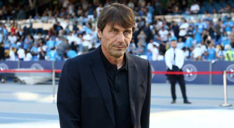 <p>Fenerbah&ccedil;e başkan adayı Hakan Safi, Antonio Conte'ye yıllık 15 milyon Euro'dan 2 yıllık s&ouml;zleşme teklif etti.<br />
<br />
(T&Uuml;RKİYE GAZETESİ)</p>
