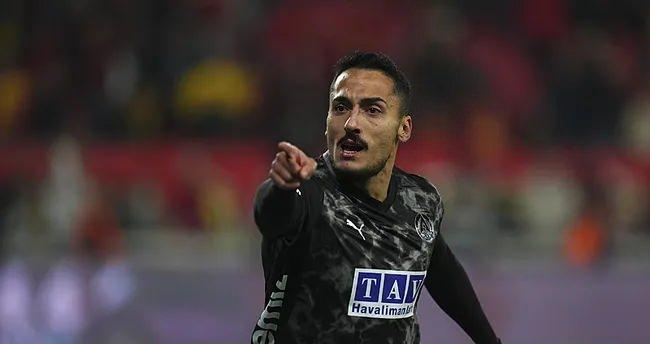<p>Benfica'dan Sidny Cabral'a anlaşan Trabzonspor, Alanyaspor forması giyen 24 yaşındaki futbolcu İbrahim Kaya i&ccedil;in g&ouml;r&uuml;şmelerini hızlandırdı. Fatih Tekke'nin &ccedil;ok istediği futbolcu i&ccedil;in başkanlar d&uuml;zeyinde bir g&ouml;r&uuml;şme bekleniyor.<br />
<br />
(FANATİK)</p>

