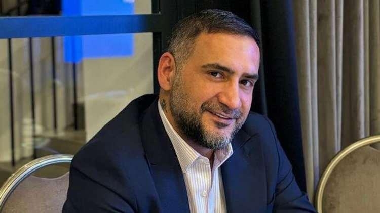 <p><strong>Tutuklu bulunduğu s&uuml;re zarfında zorlandığını da dile getiren eski futbolcu, cezaevinde 5 defa hastaneye kaldırıldığını s&ouml;yledi:</strong></p>

<p><em><span style="color:#800080"><strong>"Psikolojik olarak k&ouml;t&uuml; g&uuml;nler ge&ccedil;irdim. Bir sonraki hayatımda daha dikkatli olacağım"</strong></span></em></p>
