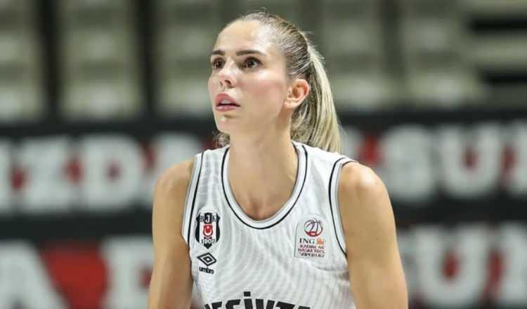 <p><strong>K&uuml;bra İmren Siyahdemir</strong></p>
