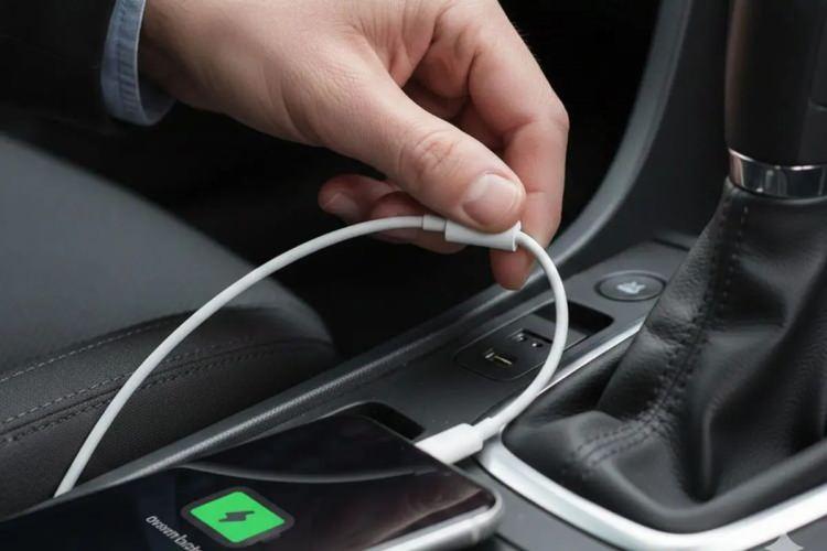 <p><span style="color:#B22222"><strong>PİLLER VE ELEKTRONİK CİHAZLAR AŞIRI SICAKTA KALICI HASAR G&Ouml;REBİLİR...</strong></span></p>
