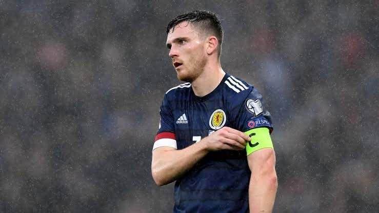 <p>İsko&ccedil;ya milli takımının kadrosunda, İngiltere Premier Lig tecr&uuml;besine sahip Andy Robertson (Liverpool), John McGinn (Aston Villa) ve Scott McTominay (Napoli) gibi isimler &ouml;ne &ccedil;ıkıyor.</p>
