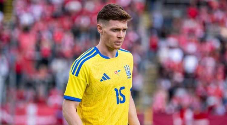 <p>Trabzonspor, Ukraynalı kanat oyuncusu Tsygankov ile prensipte anlaştı.<br />
<br />
Bordo-mavililer transferi resmiyete d&ouml;kmek i&ccedil;in Girona ile son detayları konuşuyor.<br />
<br />
(FOTOMA&Ccedil;)</p>
