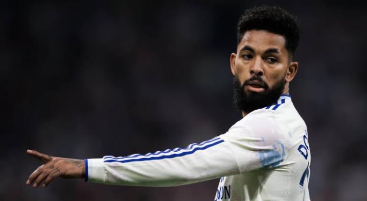 <p>Beşiktaş'ın, orta saha transferi i&ccedil;in Aston Villa forması giyen Douglas Luiz'i g&uuml;ndemine aldığı belirtildi.<br />
<br />
Siyah-beyazlıların, Vincenzo Italiano'nun da g&ouml;r&uuml;ş&uuml;n&uuml; alarak 28 yaşındaki Brezilyalı oyuncu i&ccedil;in &ccedil;alışmalara başlayacağı ifade edildi.<br />
<br />
(SABAH)</p>
