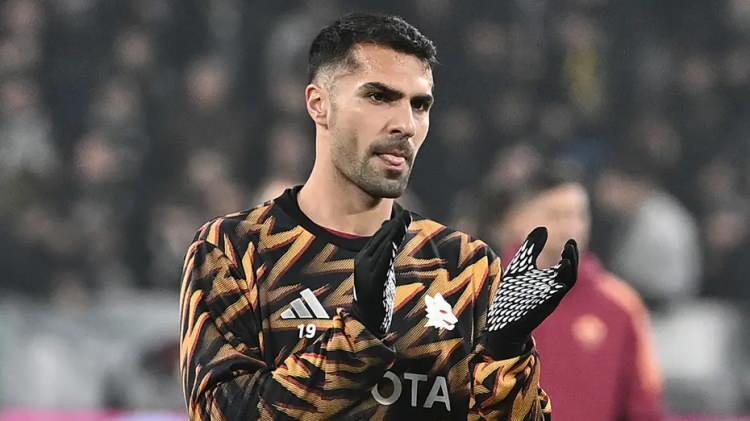 <p>Fenerbah&ccedil;e, bonservisi elinde olan Zeki &Ccedil;elik i&ccedil;in girişimler yapacak.</p>

<p><br />
&nbsp;(FANATİK)</p>
