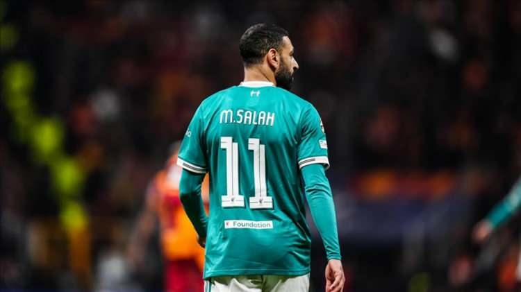 <p>Fenerbah&ccedil;e'de, Sadettin Saran y&ouml;netiminin g&ouml;r&uuml;şt&uuml;ğ&uuml; Mohamed Salah defteri yeniden a&ccedil;ılabilir.<br />
<br />
(FANATİK)</p>
