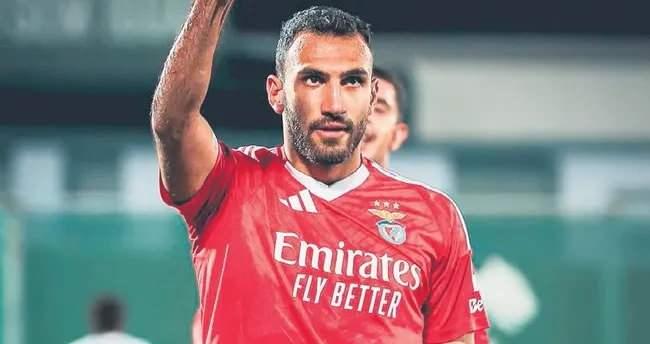 <p>Transfer &ccedil;alışmalarını hızlandıran Beşiktaş, Benfica'nın Yunan golc&uuml;s&uuml;&nbsp;Vangelis Pavlidis'i listesine almıştı.</p>
