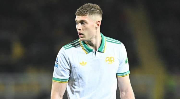 <p>Artem Dovbyk yıllar sonra yine Trabzonspor'un radarında.<br />
<br />
Bordo-mavililer, Roma'ya 10 milyon euroluk teklif yapmaya hazırlanıyor.<br />
<br />
(FANATİK)</p>
