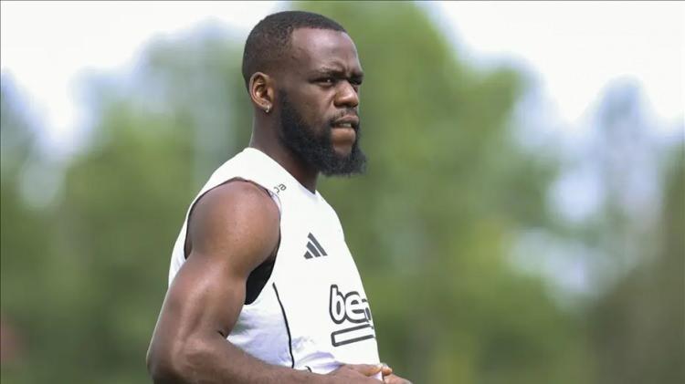 <p>Beşiktaş teknik direkt&ouml;r&uuml; Vincenzo Italiano; Jean Onana, Al-Musrati ve Joao Mario'yu kamp kadrosuna dahil etmeyecek.<br />
<br />
(FANATİK)</p>

