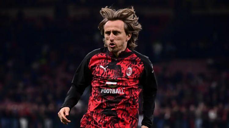 <p><strong>LUKA MODRIC | MILAN</strong></p>
