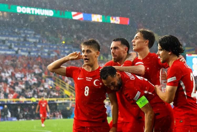 <p>Listede A Milli Takım'dan 2 yıldızımız da yer aldı.</p>
