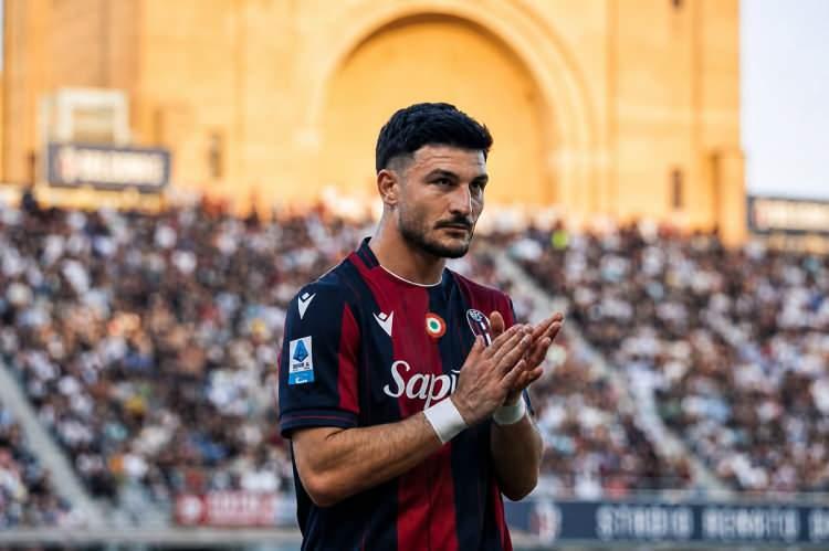 <p>Trabzonspor, Bologna ile s&ouml;zleşme uzatmayı d&uuml;ş&uuml;nmeyen Riccardo Orsolini ile ilgileniyor. Bordo-mavililer oyuncunun durumunu yakından takip ederken fırsat oluşması halinde resmi adım atmayı planlıyor.</p>

<p>(FANATİK</p>

<p>&nbsp;</p>
