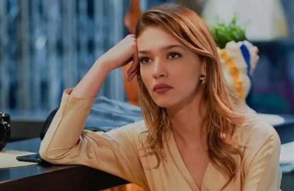 <p><strong>43 KİŞİ G&Ouml;ZALTINDA!</strong></p>

<p>Melisa D&ouml;ngel'in telefon incelemesinin ardından bu kez torbacılara operasyon d&uuml;zenlendi. İstanbul merkezli 2 ilde d&uuml;zenlenen operasyonda narkotik operasyonlarında 43 zanlı g&ouml;zaltına alındı.</p>
