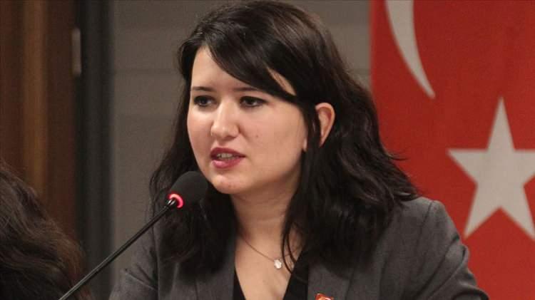 <p><span style="color:#B22222"><strong>&nbsp;G&Ouml;K&Ccedil;E G&Ouml;K&Ccedil;EN</strong></span></p>

