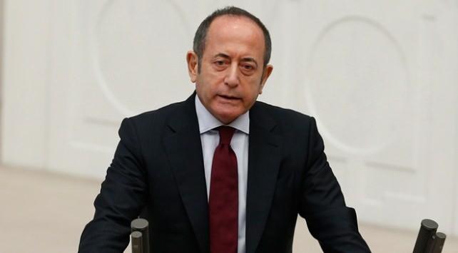 <p><span style="color:#B22222"><strong>&nbsp;MEHMET AKİF HAMZA&Ccedil;EBİ</strong></span></p>

