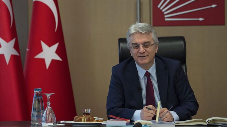 <p><span style="color:#B22222"><strong>B&Uuml;LENT KUŞOĞLU</strong></span></p>
