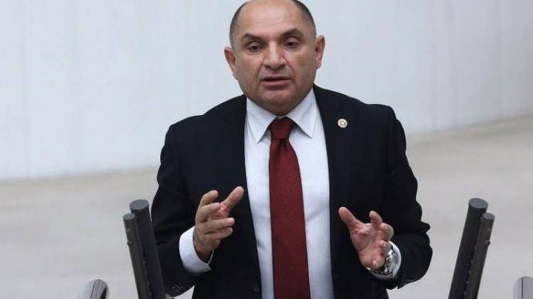 <p><span style="color:#B22222"><strong>TAHSİN TARHAN</strong></span></p>
