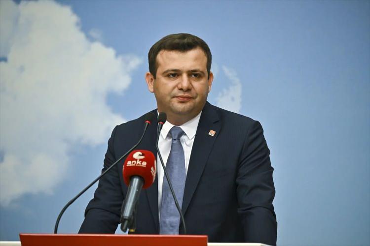 <p><span style="color:#B22222"><strong>HASAN EFE UYA</strong></span></p>
