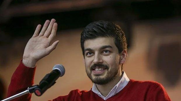 <p><span style="color:#B22222"><strong>EMRE YILMAZ</strong></span></p>
