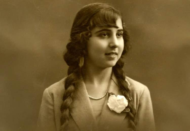 <p>H&Uuml;CRELERİ TAM 23 YAŞ DAHA GEN&Ccedil; &Ccedil;IKTI!</p>

<p>&nbsp;</p>
