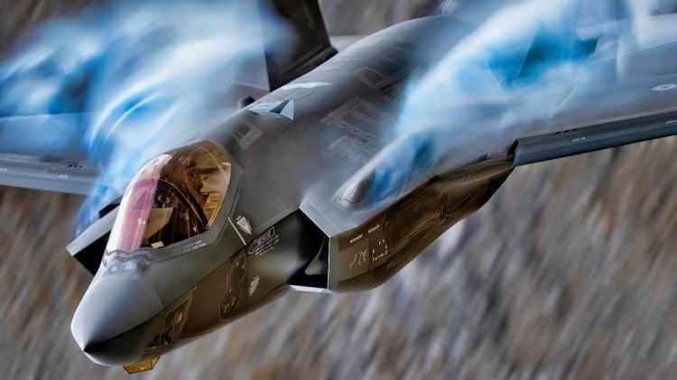 <p><strong><span style="color:#B22222">HIZ: </span>MACH 1.6 (YAKLAŞIK 1.960 KM/S)</strong></p>
